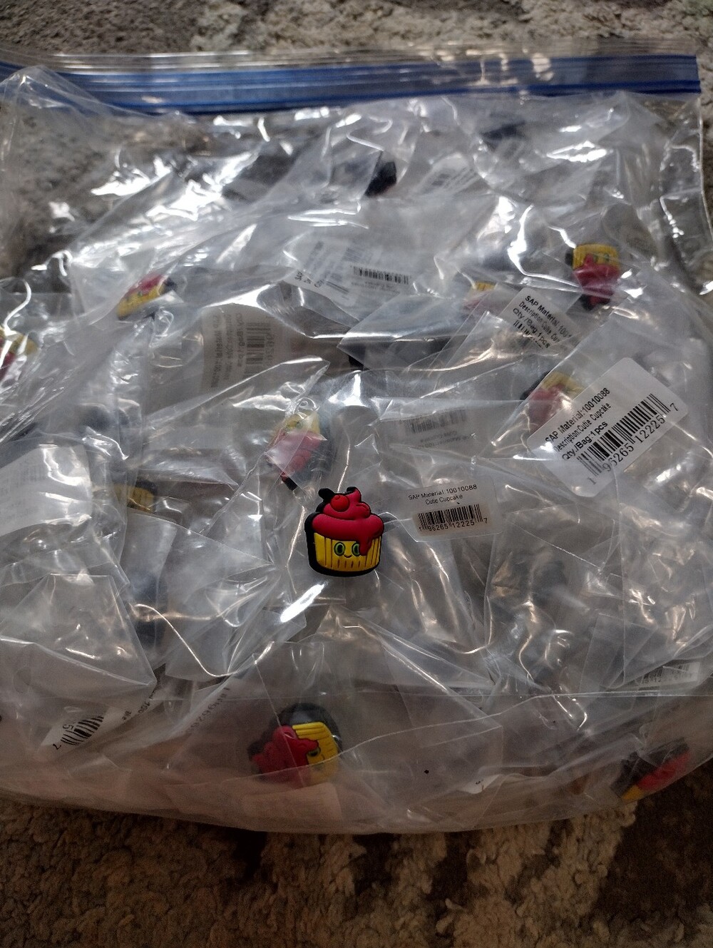 NEW Croc Jibbitz Cutie Cupcake Charms Lot Of 70 Pieces